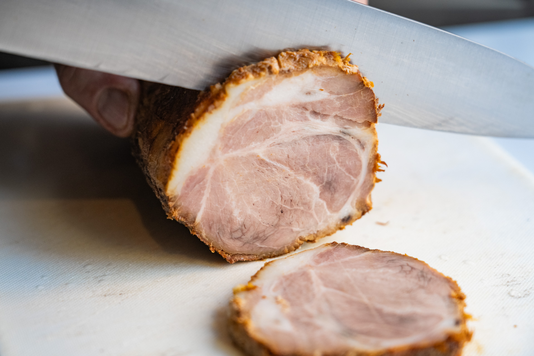 肉の旨味をぎゅっと閉じ込めて